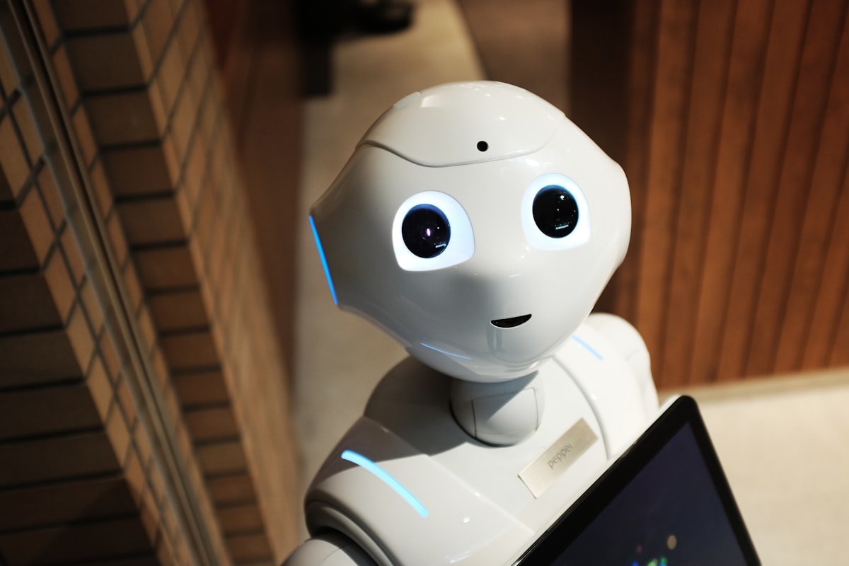 Sanayide Fiziksel Yapay Zeka Çağı: Fabrikalarda İnsan-Robot İş Birliği
